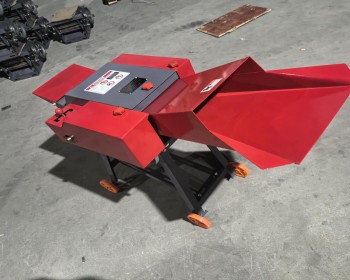 খড় ও ঘাস কাটার মেশিন | Chaff Cutter Machine | ঘাস কাটার মেশিনের দাম গরু-ছাগলের জন্য শুকনো খড়, কাঁচাঘাস, ভুট্টা গাছ, কচি গাছের ডাল পাতা খুব সহজেই কাটতে পারবেন এই মেশিন দিয়ে।